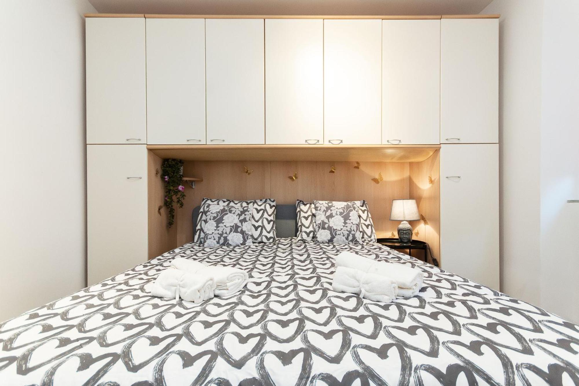 15 Min Centro E Stazione Ferroviaria Apartment Genoa Ngoại thất bức ảnh