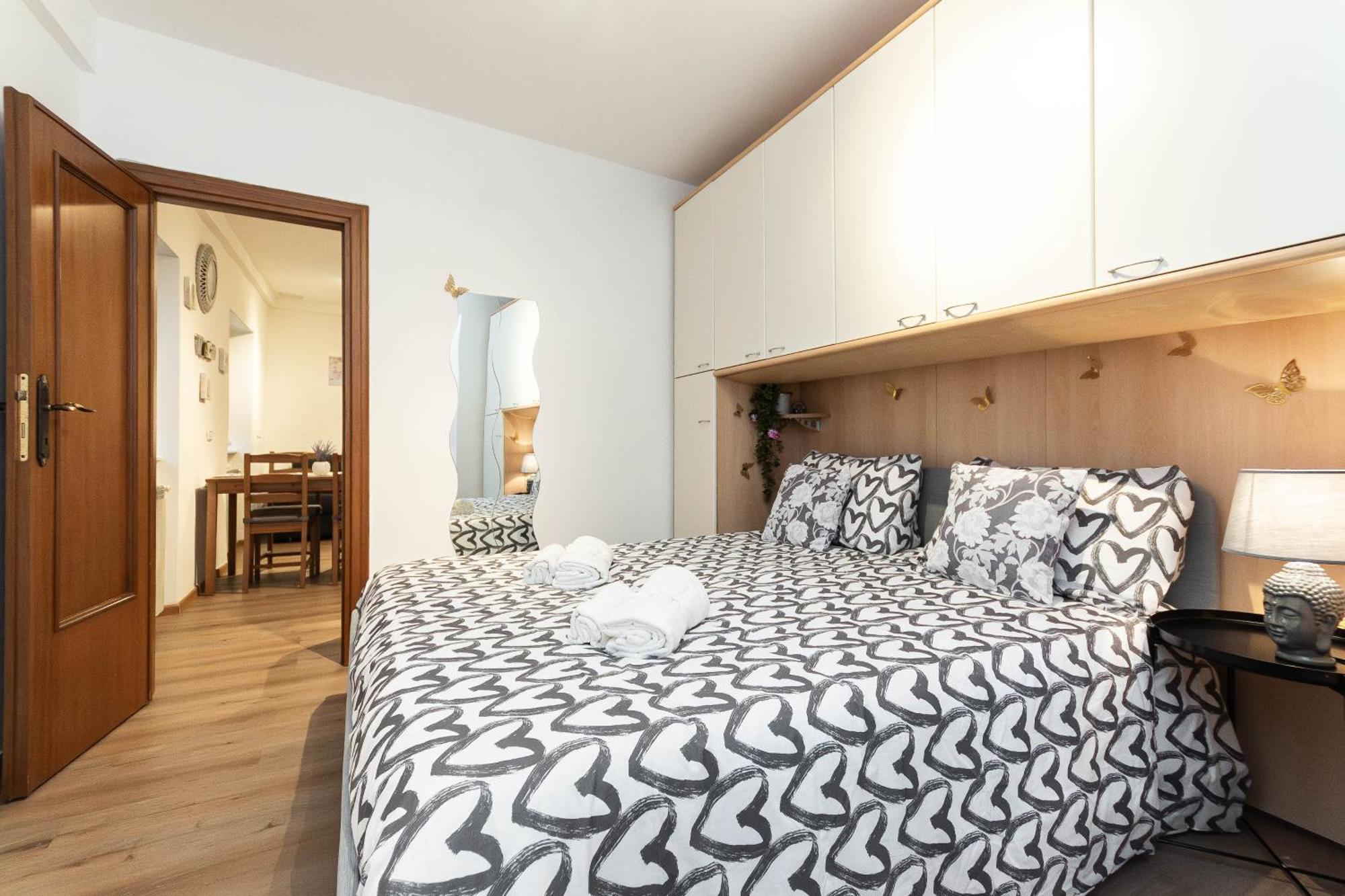 15 Min Centro E Stazione Ferroviaria Apartment Genoa Ngoại thất bức ảnh